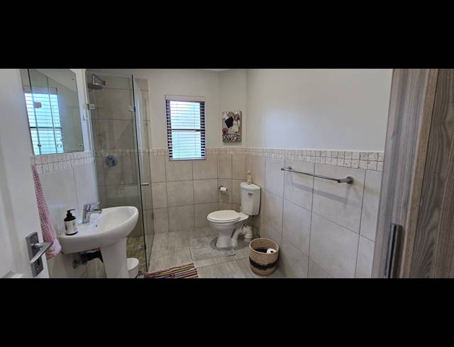 2 BEDROOM TOWNHOUSE FOR SALE IN SIMBITHI ECO ESTATE